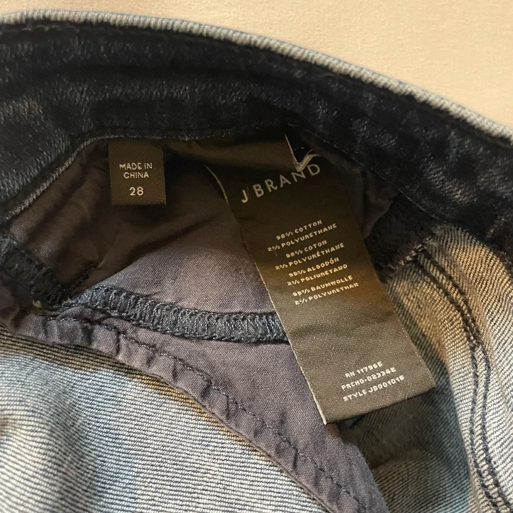 J Brand 28 skinny jeans - Picture 2 of 3